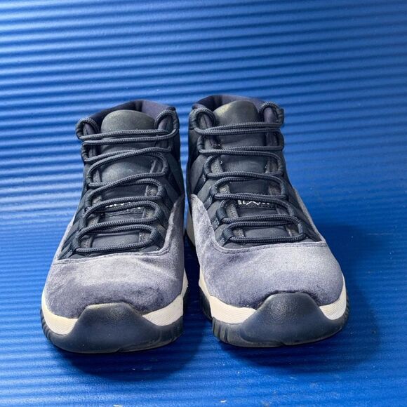 Size 7- Women’s Nike Jordan 11 Retro Midnight Navy 2022 AR0715-441 GS 5.5Y - Picture 3 of 7